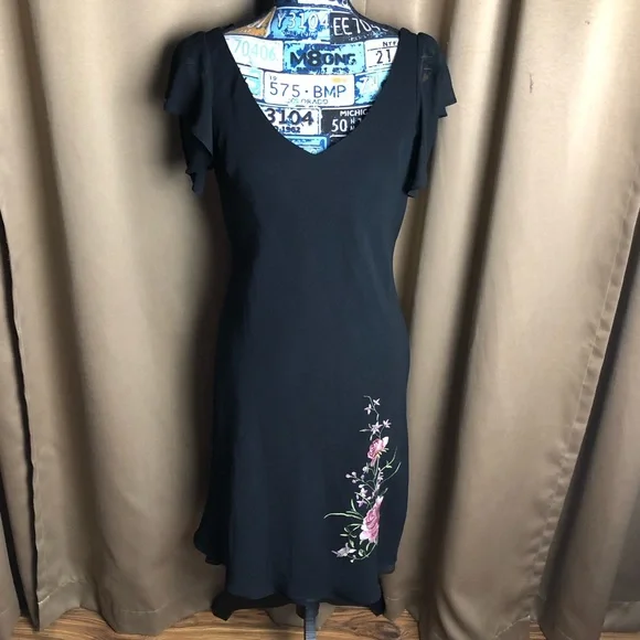 S.L. Fashions | Dresses | Vintage Sl Fashions Embroidered Flower Lined Cap  Sleeve Dress | Poshmark